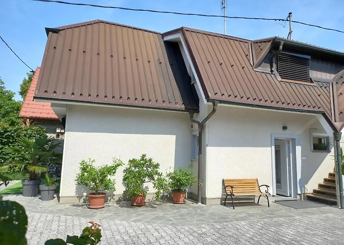 Stara Jezica Apartments With Wifi